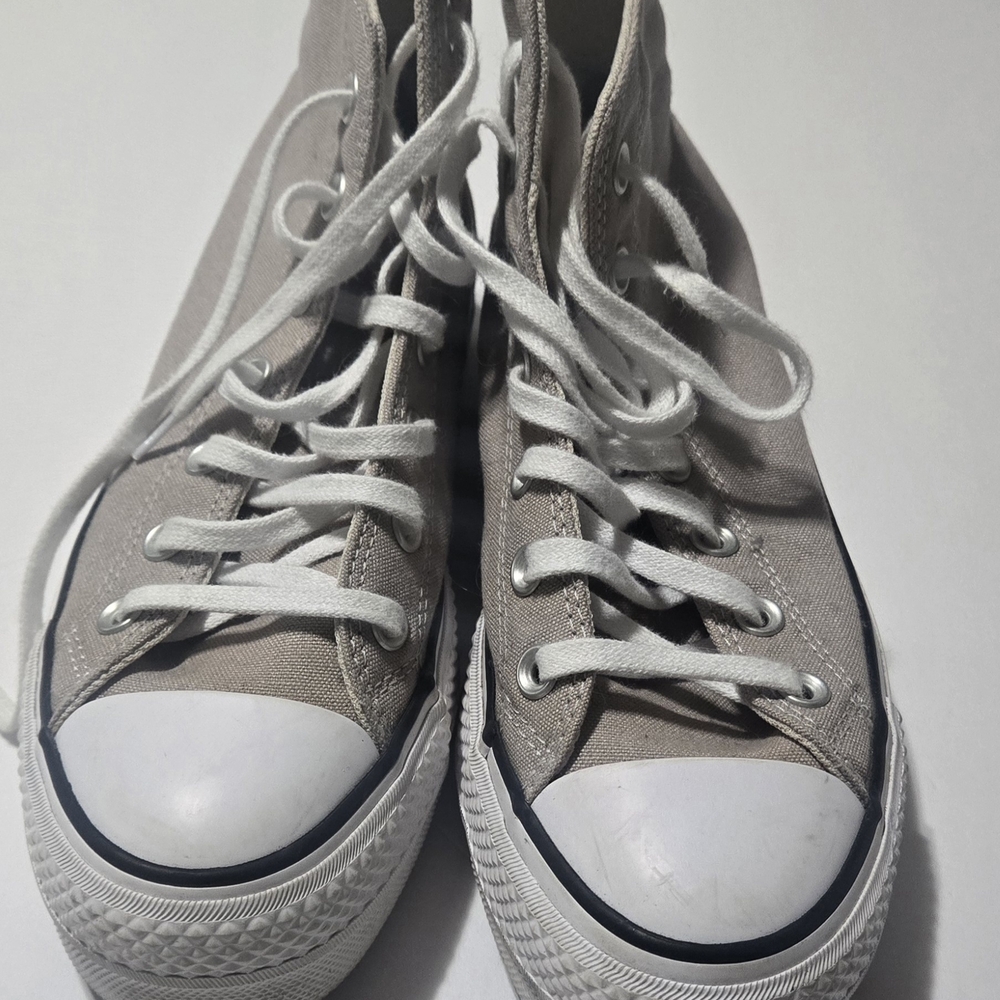 Converse Canvas High-Tops in Cream and White - Picture 3 of 8